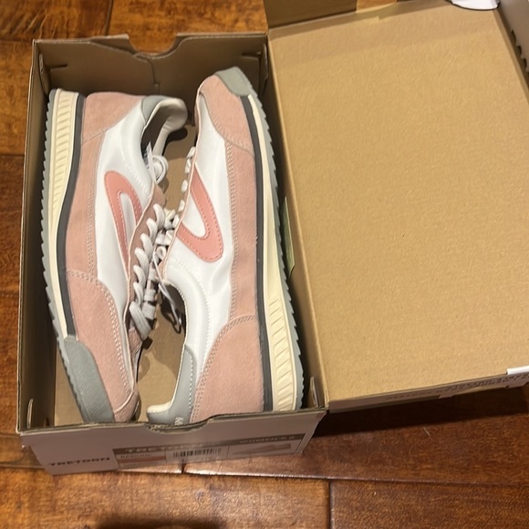 TRETORN Sneakers Lace Up Casual Tennis Shoes Classic Retro - Picture 11 of 12